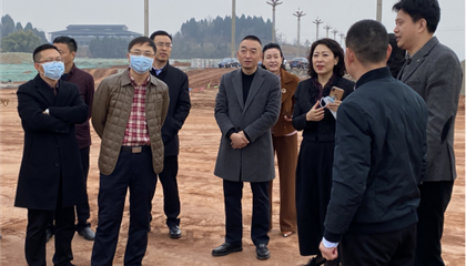 涂虹常委與吳新春副市長赴遂寧市公共衛生臨床醫療中心項目建設現場調研